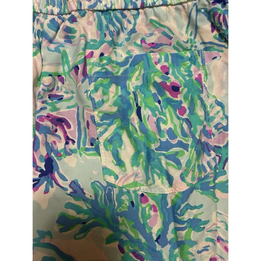 Lilly Pulitzer Women’s Swim Shorts Size Medium - Picture 6 of 6